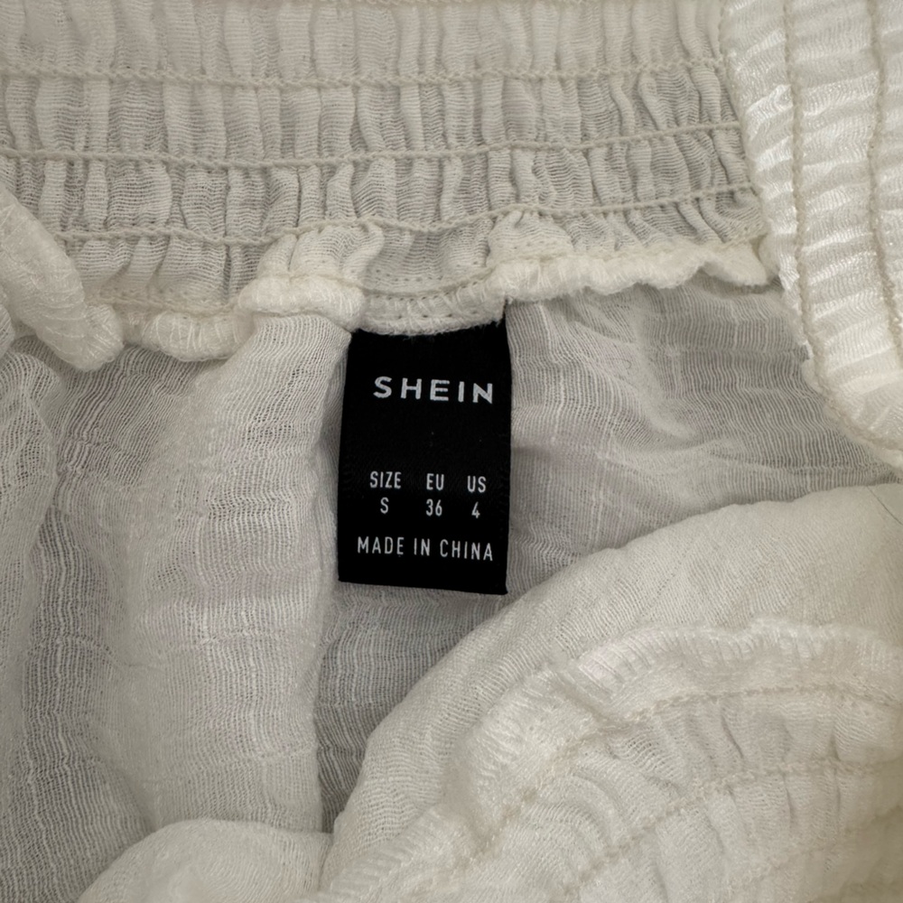 SHEIN White Layered Mini Skirt - Picture 2 of 3